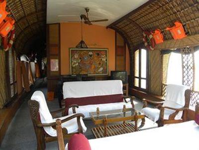 фото отеля Penta Green Houseboats