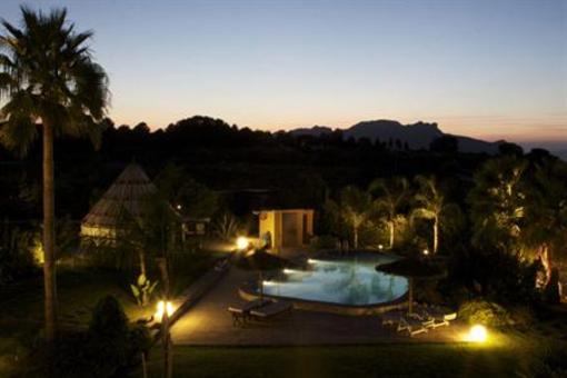 фото отеля La Hacienda