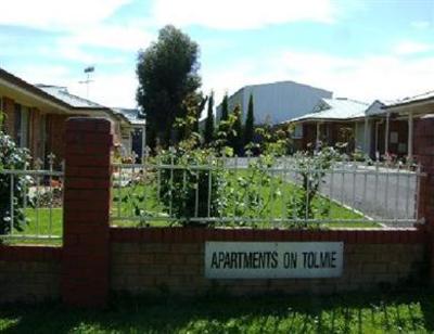 фото отеля Apartments on Tolmie