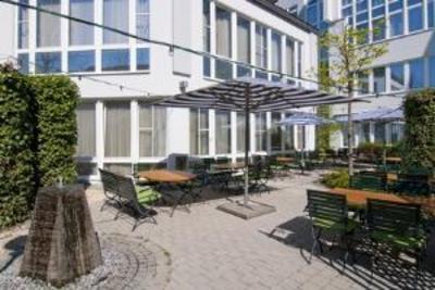 фото отеля Holiday Inn München Unterhaching