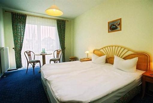фото отеля Hotel zur Insel