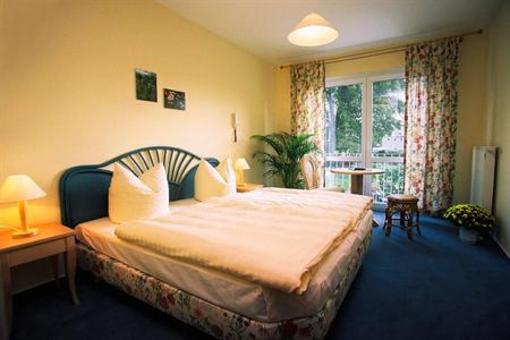 фото отеля Hotel zur Insel