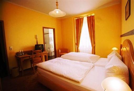 фото отеля Hotel zur Insel