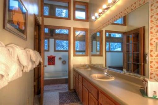 фото отеля Winterwood Townhomes