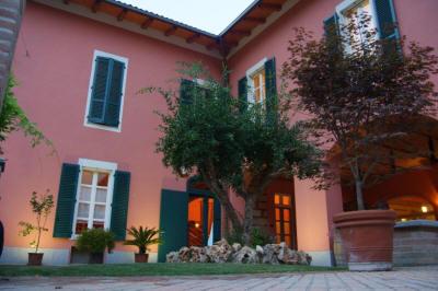 фото отеля La Locanda Del Melograno Hotel Moncalvo