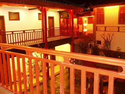 фото отеля Lijiang Park Outdoors Inn