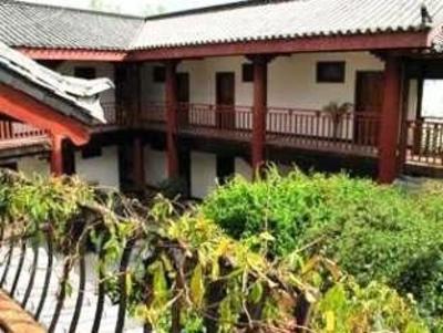 фото отеля Lijiang Park Outdoors Inn