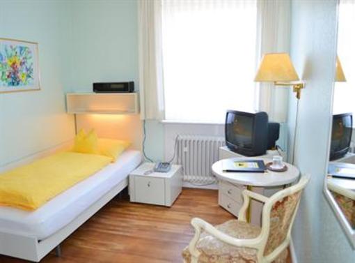 фото отеля Pension Am Kurpark