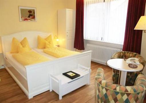 фото отеля Pension Am Kurpark