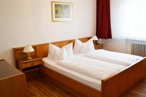 фото отеля Pension Am Kurpark