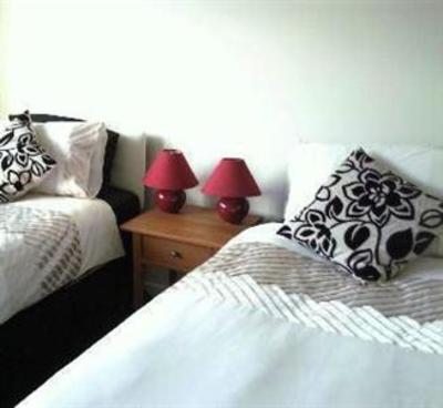 фото отеля Lansdown Serviced Apartments Cheltenham