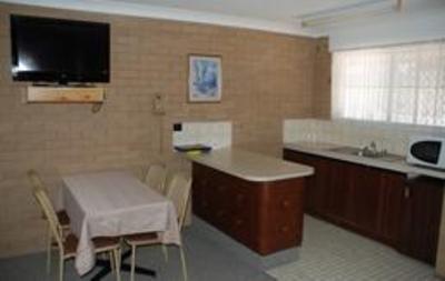 фото отеля Alexander Motor Inn