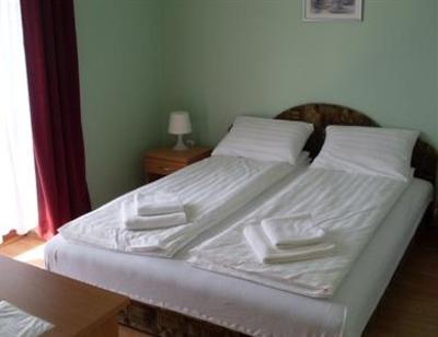 фото отеля Hotel Carmen Balatongyorok