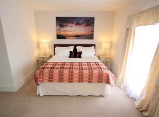 фото отеля Bay View Bed and Breakfast Swansea