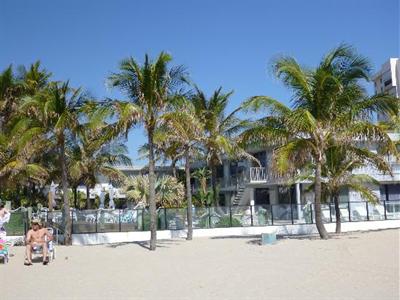 фото отеля Captain's Quarters Resort Lauderdale By the Sea