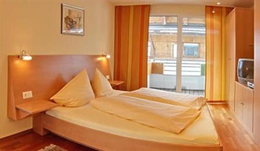 фото отеля Rosmarin Apartmenthaus Neustift im Stubaital