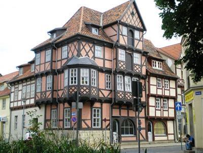 фото отеля Gasthaus Zum Goldenen Ring Quedlinburg