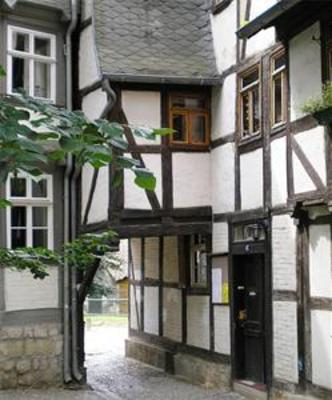 фото отеля Gasthaus Zum Goldenen Ring Quedlinburg