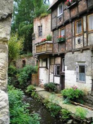 фото отеля Gasthaus Zum Goldenen Ring Quedlinburg