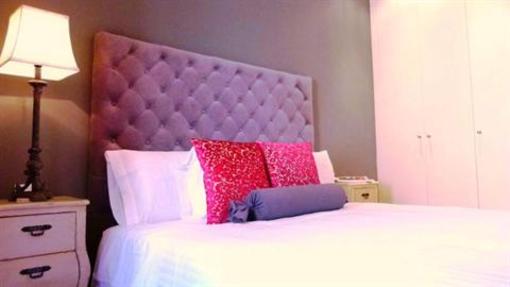 фото отеля Apartamentos Turisticos de los Reyes
