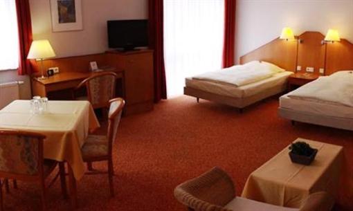 фото отеля Aviva Apartment Hotel