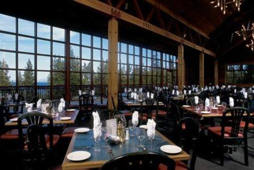 фото отеля Old Faithful Snow Lodge