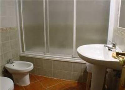 фото отеля Hostal Hueso