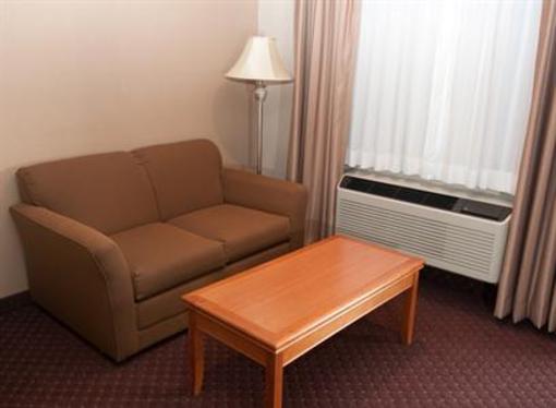 фото отеля Burbank Inn & Suites