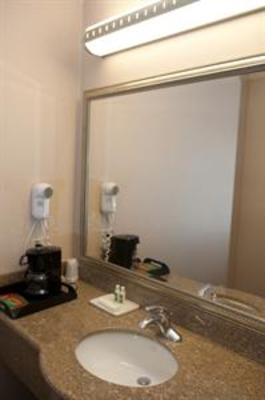 фото отеля Burbank Inn & Suites