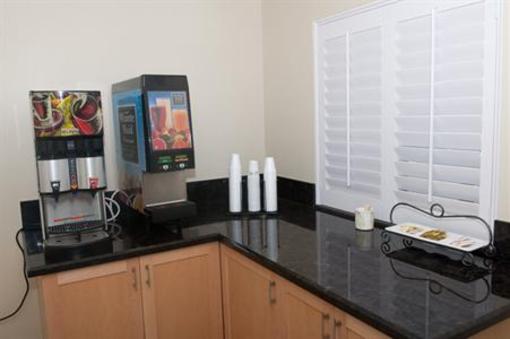 фото отеля Burbank Inn & Suites