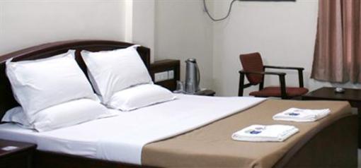 фото отеля Sri Aarvee Hotels