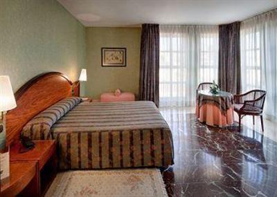 фото отеля Pedro I De Aragon Hotel