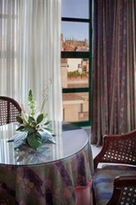 фото отеля Pedro I De Aragon Hotel