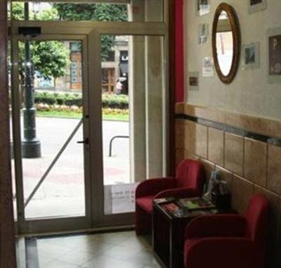 фото отеля Hostal Gran Via Vigo