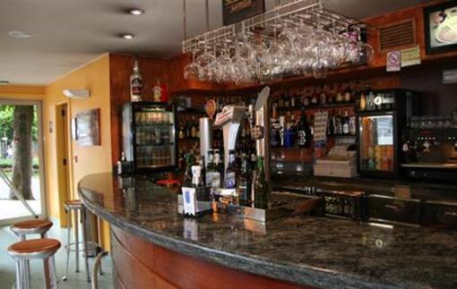 фото отеля Hostal Gran Via Vigo