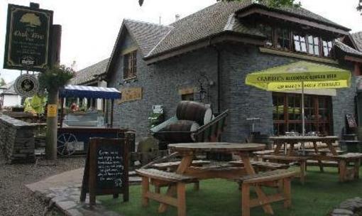 фото отеля Oak Tree Inn Balmaha