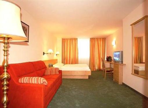 фото отеля Hotel Gruener Baum