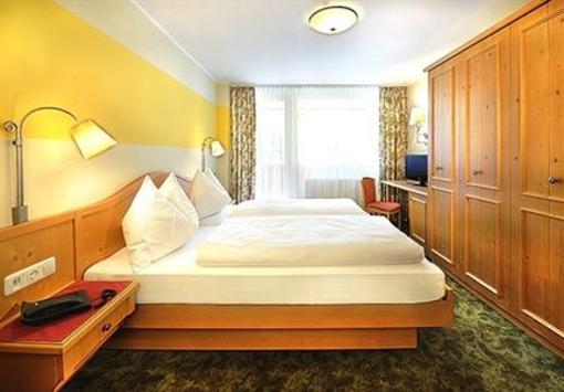 фото отеля Hotel Gruener Baum
