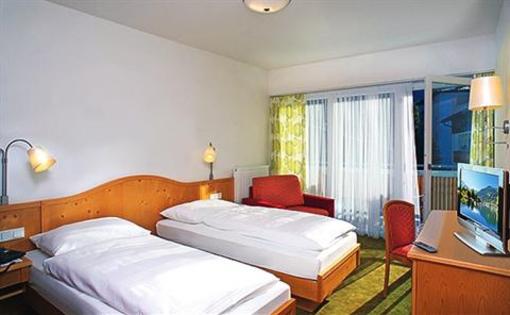 фото отеля Hotel Gruener Baum