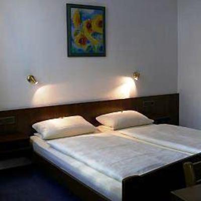 фото отеля Trutzpfaff Hotel