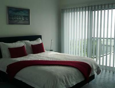 фото отеля Baywatch Apartment Melbourne