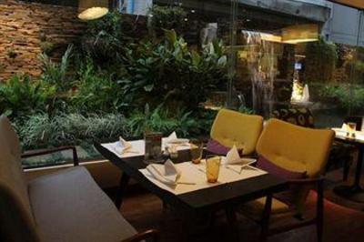 фото отеля St James Hotel Bangkok