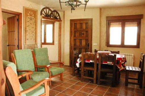фото отеля Apartamentos Rurales Leonor de Aquitania Atienza