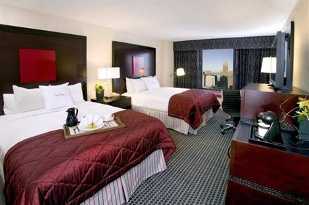 фото отеля Doubletree Hotel Chicago-Magnificent Mile