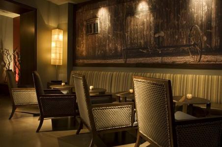 фото отеля Doubletree Hotel Chicago-Magnificent Mile