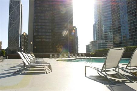 фото отеля Doubletree Hotel Chicago-Magnificent Mile