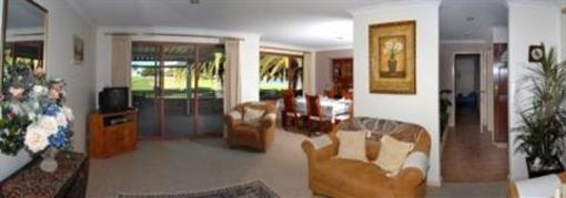 фото отеля Amoree Beach Retreat Perth