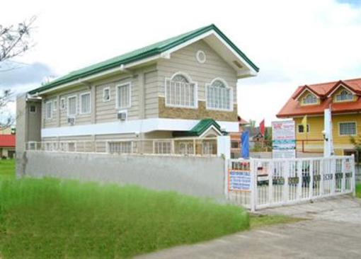 фото отеля Cool Breeze Hotel and Villas Tagaytay