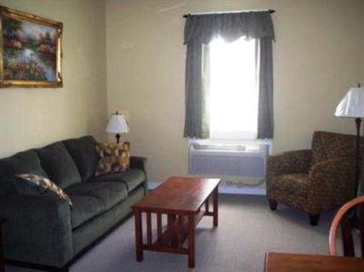 фото отеля Colonel's Suites