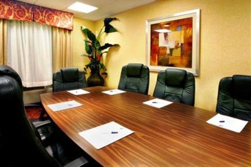 фото отеля Holiday Inn Express Clewiston